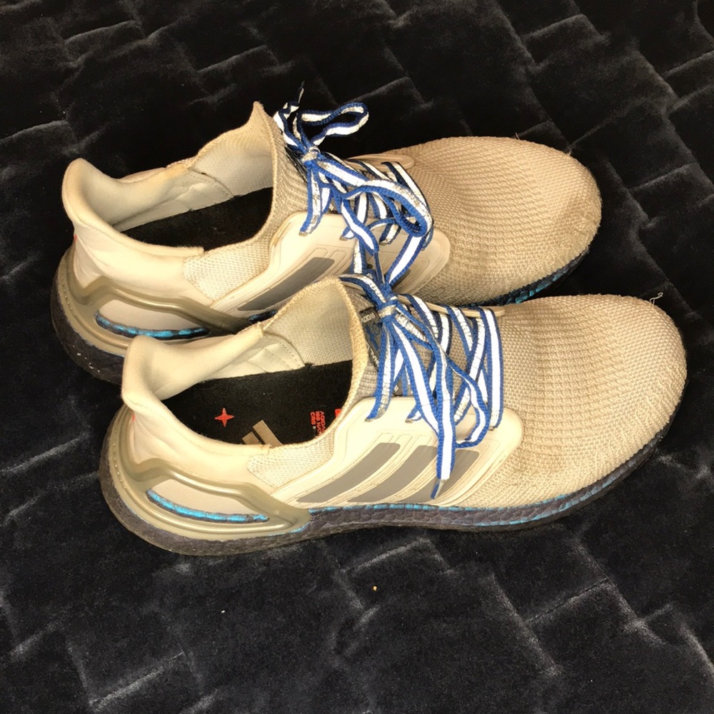 Adidas ISS Ultraboost 20 size 9 mens